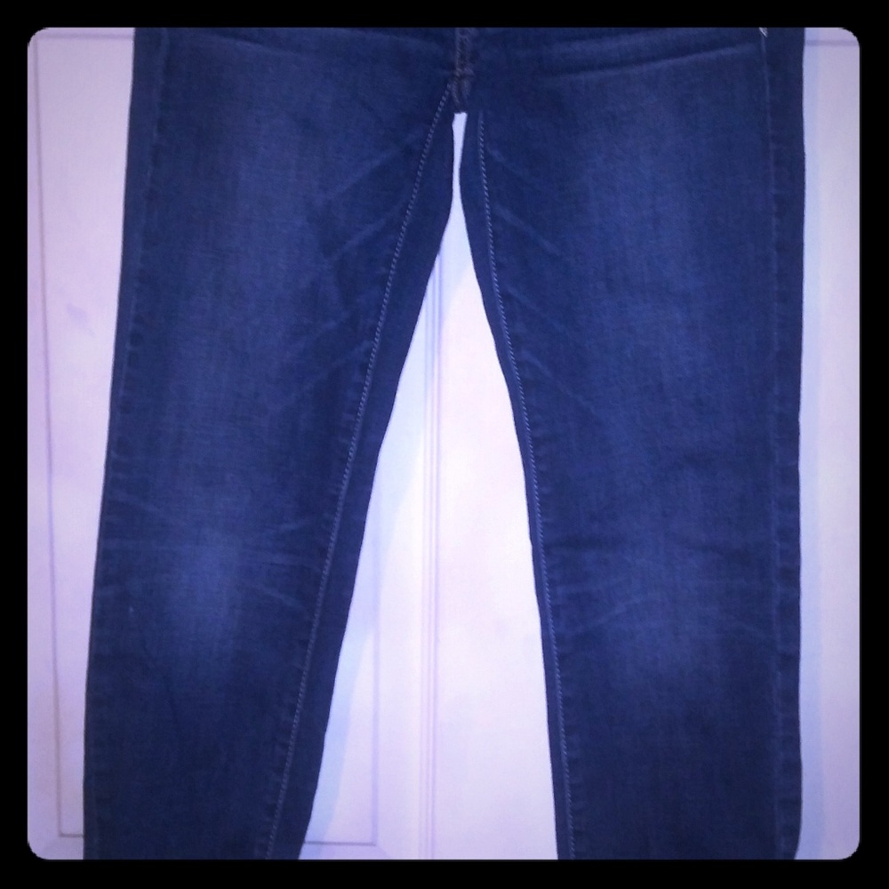 American Eagle Super Stretch Size 2 Skinny Jeans